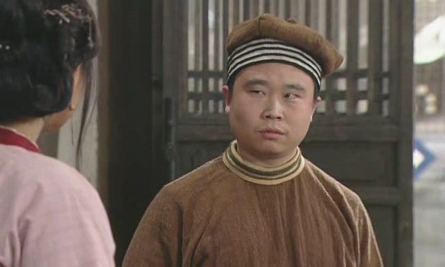 圆脸戴帽子燕小六