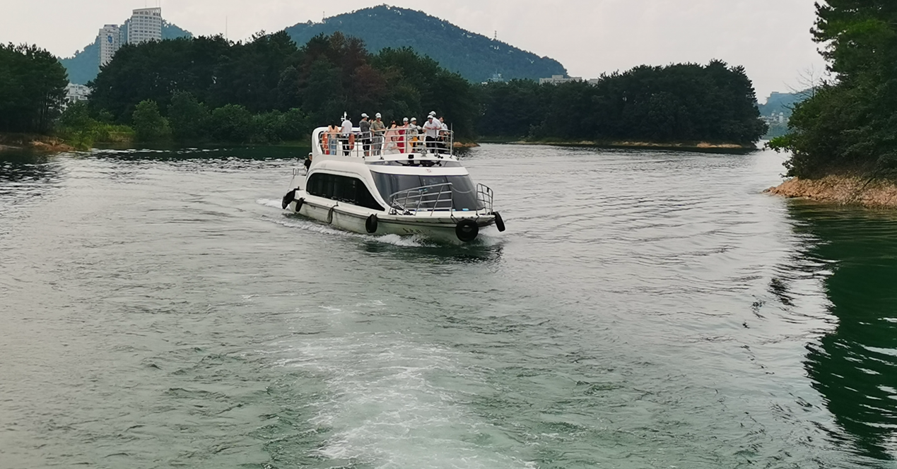 帽厂员工旅游